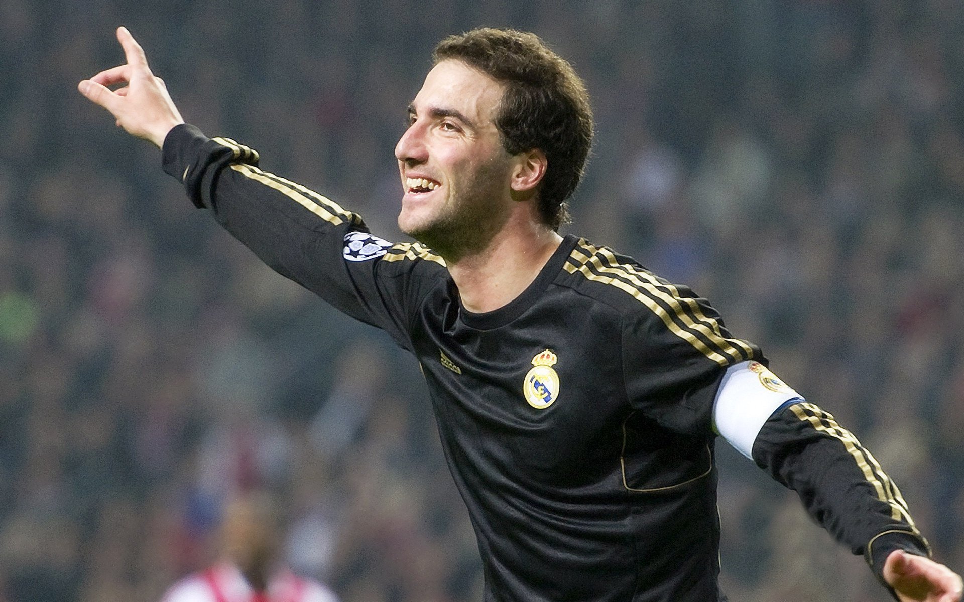 跨界合作的足球文化IP在全球范围内持续发酵,推动产业升级,足球文化创意秀