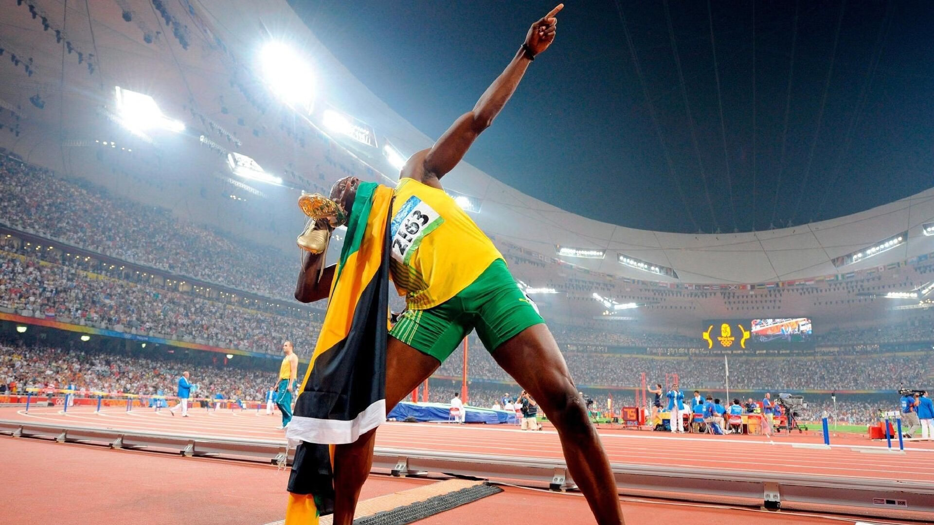 基本养老保险基金8年正收益，保障“老有所养”